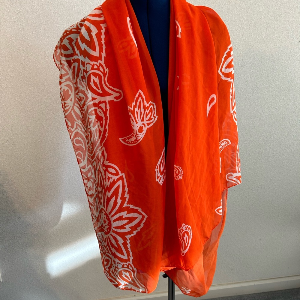 Estee Lauder extra large scarf/ wrap